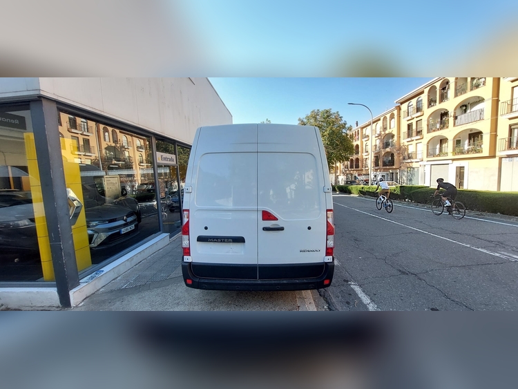 Renault Master 2.3 135CV foto 10